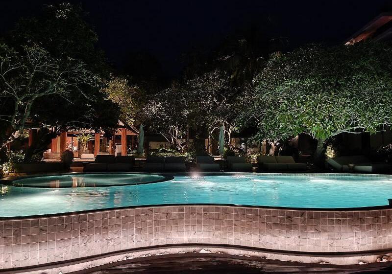 ホテル Mercure Rayong Lomtalay Villas & Resort