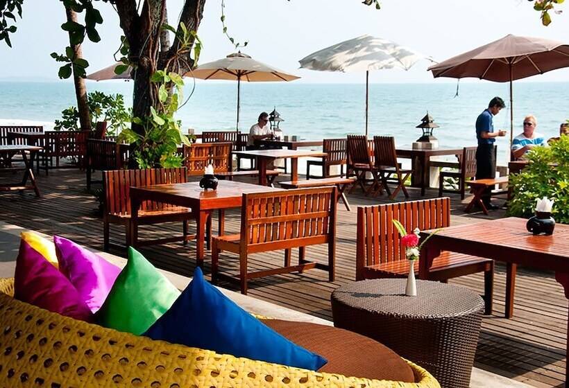 ホテル Mercure Rayong Lomtalay Villas & Resort