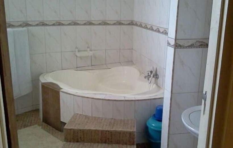 בית מלון כפרי Meridian Drive