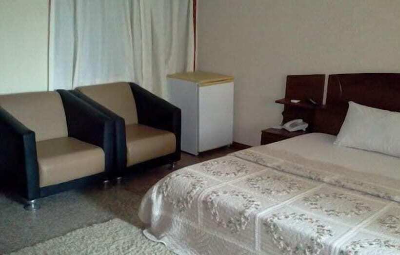 בית מלון כפרי Meridian Drive