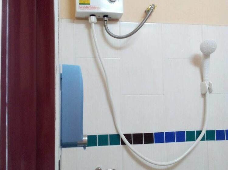 هتل Navavilla