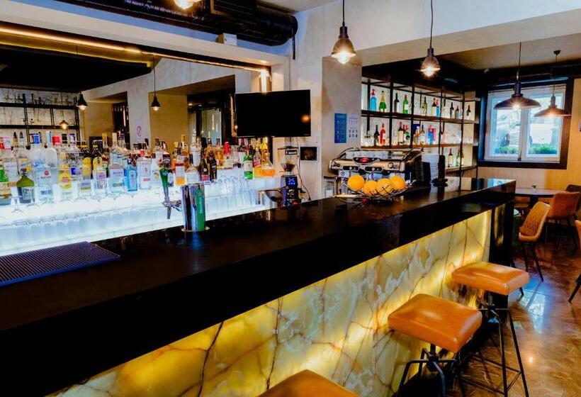 هتل Nobel Gallery