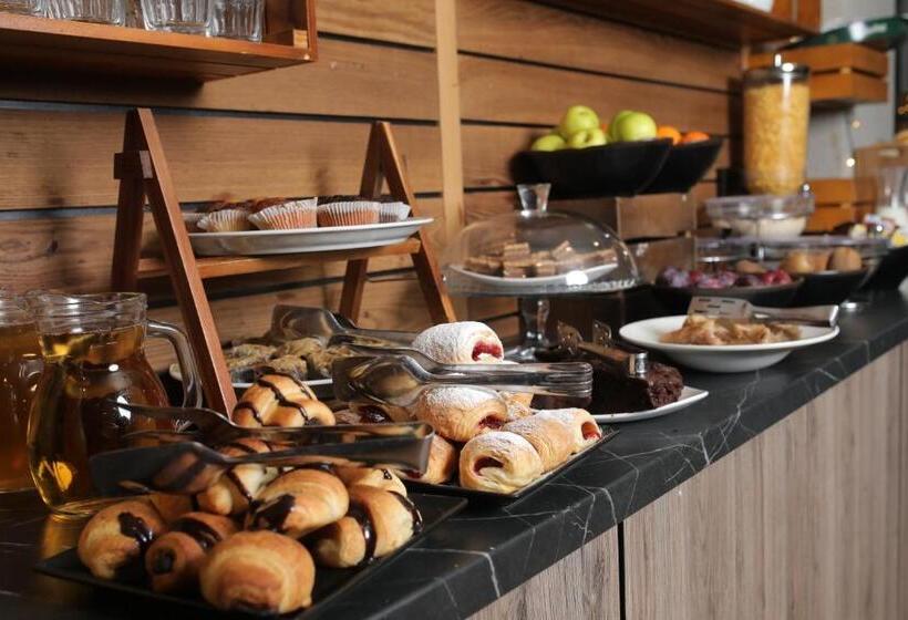 هتل Nobel Gallery