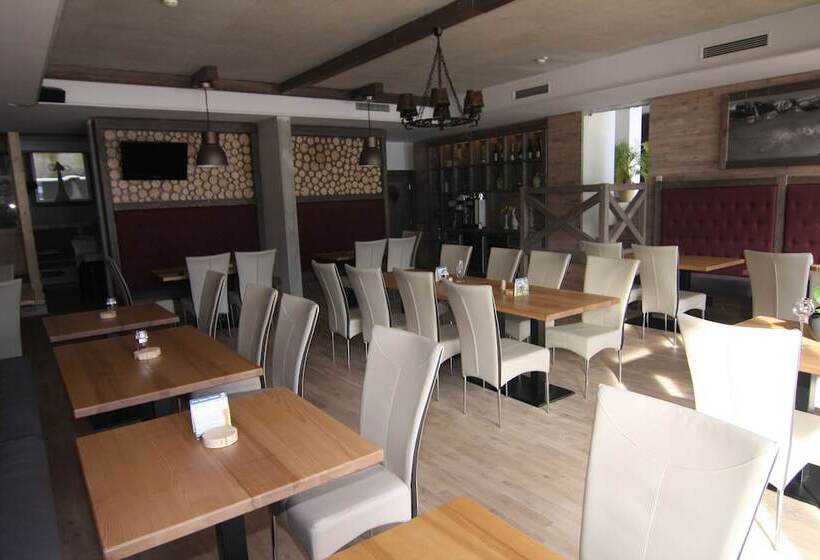 ホテル Oscar & Sons Apartments