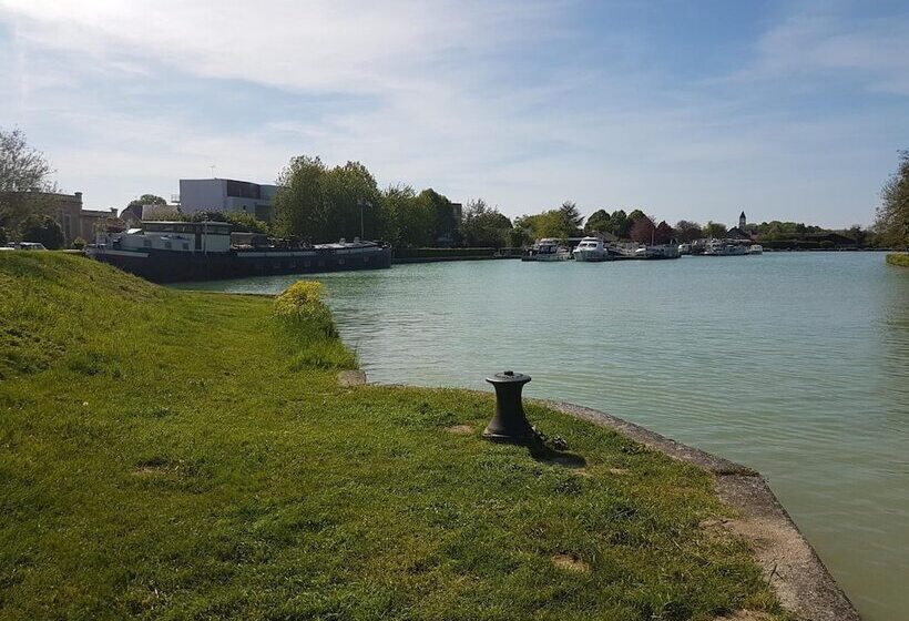 Отель Péniche Serenity