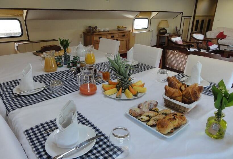 Отель Péniche Serenity