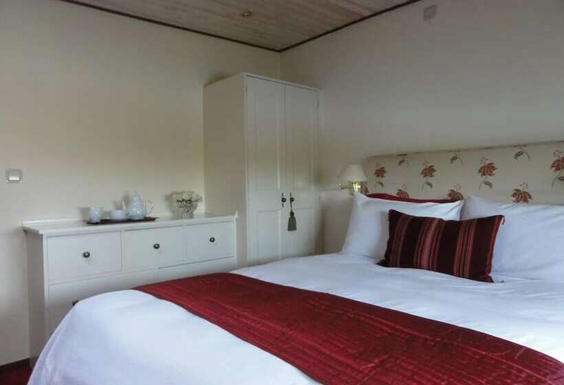 Отель Péniche Serenity