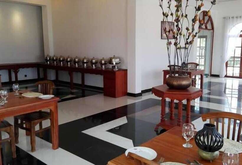 בית מלון כפרי Richmond House Colombo