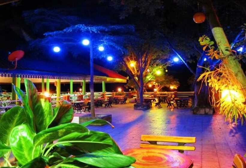 Отель Rimkaeng Resort
