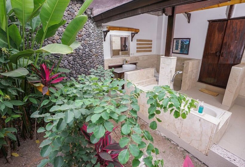 Отель Rinjani Lodge