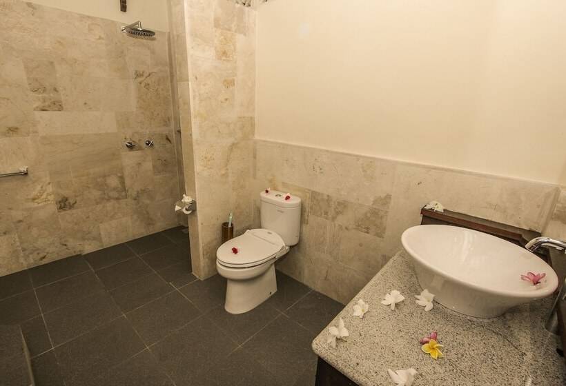 Отель Rinjani Lodge