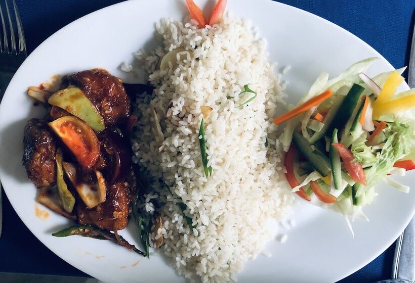 בית מלון כפרי River Garden Resort