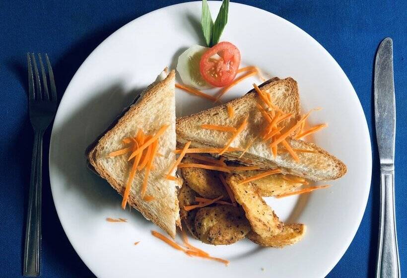 בית מלון כפרי River Garden Resort