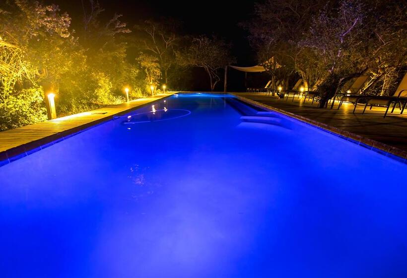 בית מלון כפרי Royal Thonga Safari Lodge