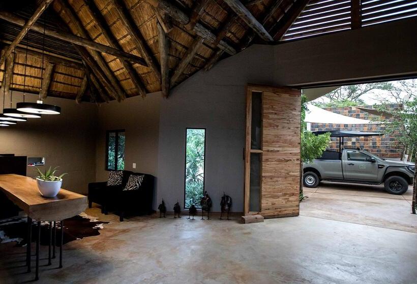 בית מלון כפרי Royal Thonga Safari Lodge