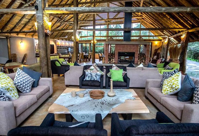 בית מלון כפרי Royal Thonga Safari Lodge