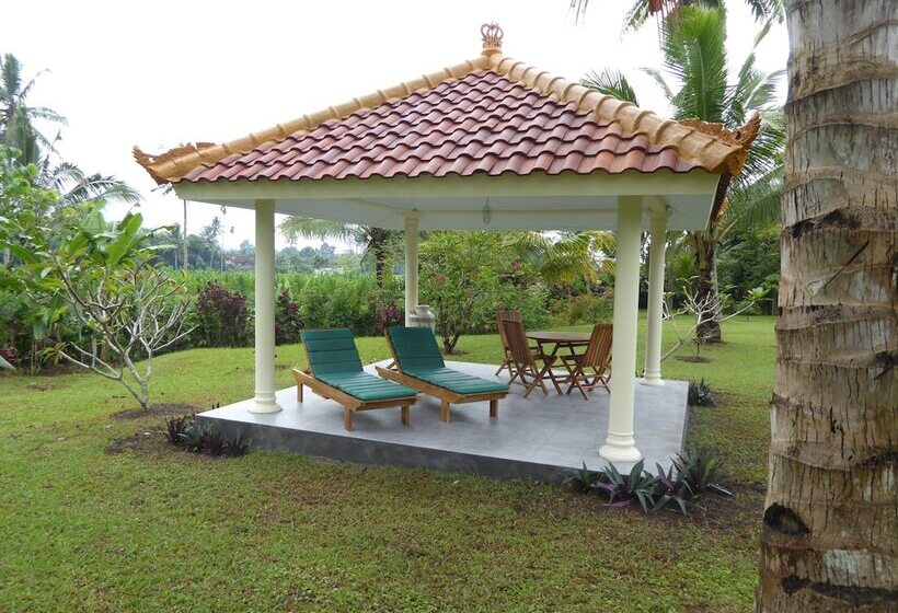 فندق Villa Rumah Kita