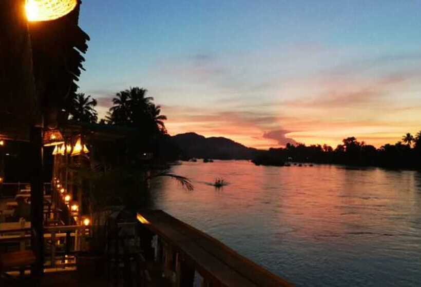 בית מלון כפרי Sala Done Khone