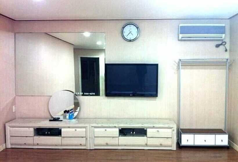 Songnisan Grand Hotel & Condo