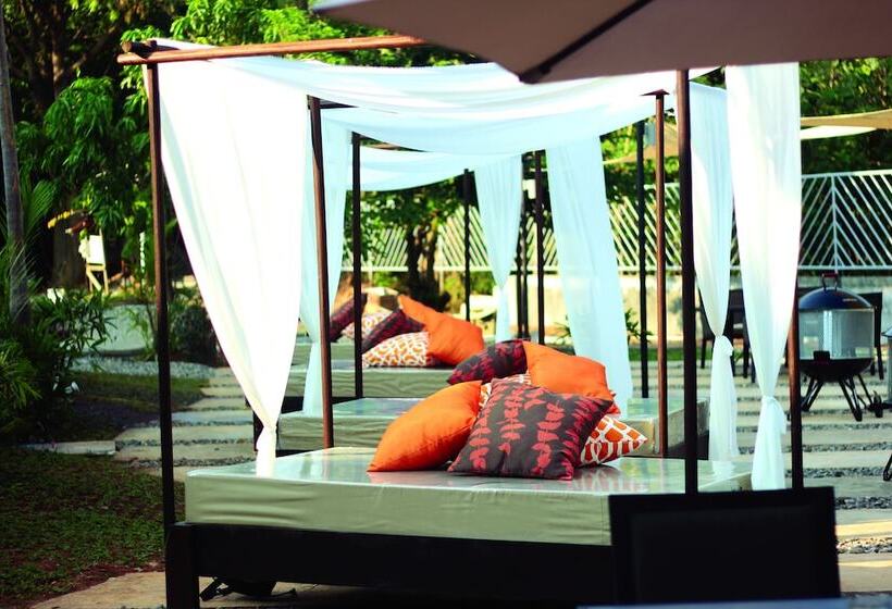 فندق The Oriental Bataan