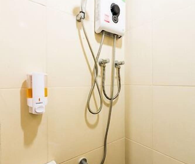 ホテル Tillthong Garden