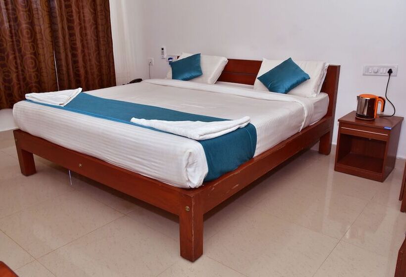 酒店 Vedanta Wake Up   Coorg, Madikeri Town Center