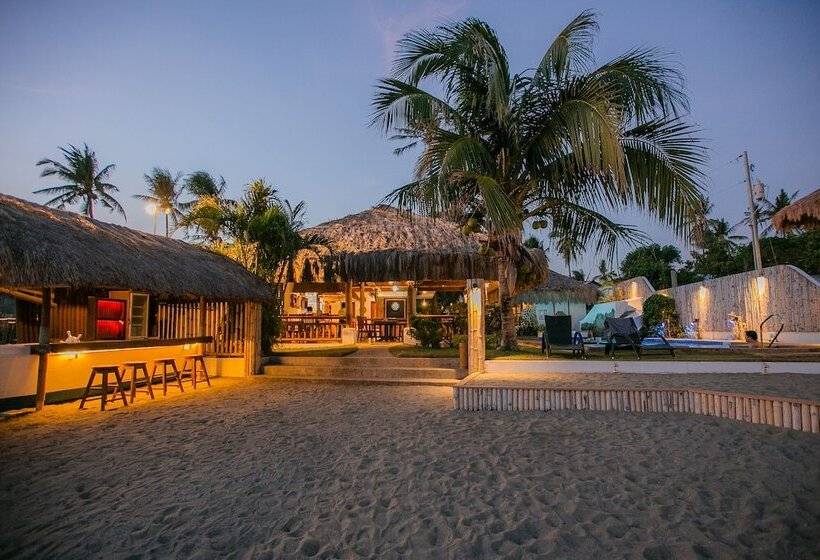 Kavs Beach Resort