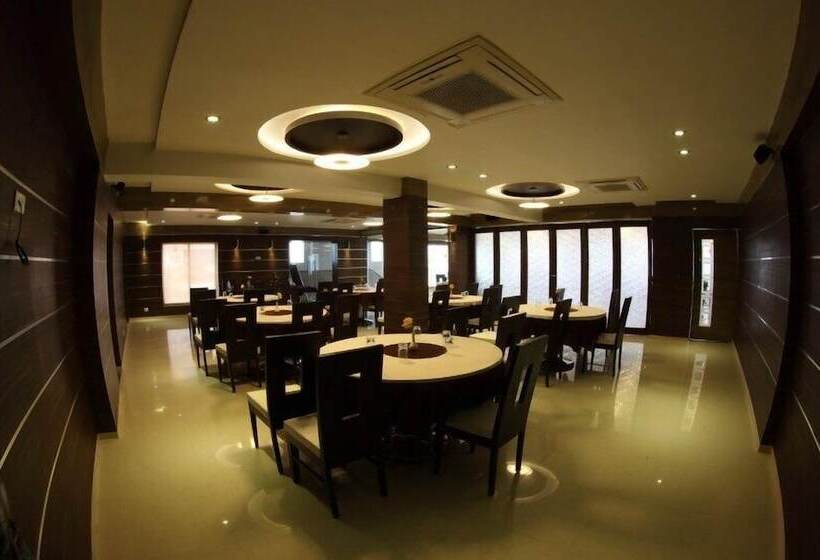 Pearl Hotel & Banquets Ahmedabad