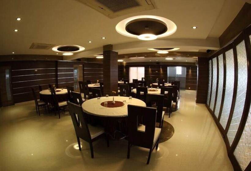 Pearl Hotel & Banquets Ahmedabad