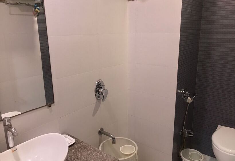 Pearl Hotel & Banquets Ahmedabad