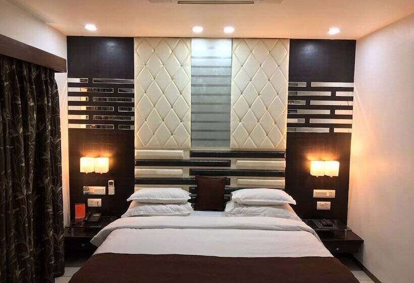 Pearl Hotel & Banquets Ahmedabad