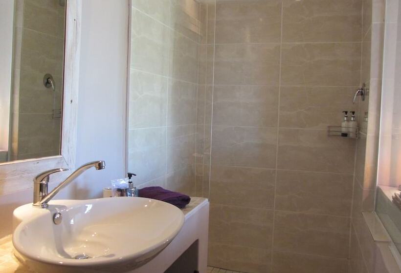 פנסיון Absolute Beach