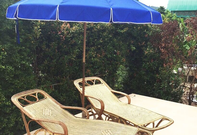 Pensão Baan Suan Khun Yaiy