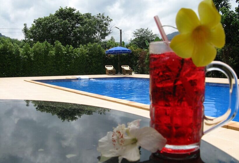 Pensão Baan Suan Khun Yaiy