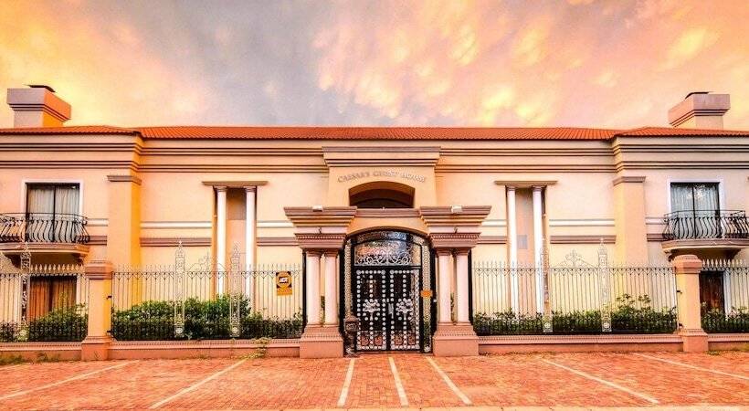 ペンション Caesars Guesthouse & Conference Centre