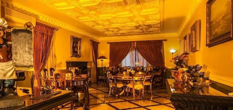 ペンション Caesars Guesthouse & Conference Centre