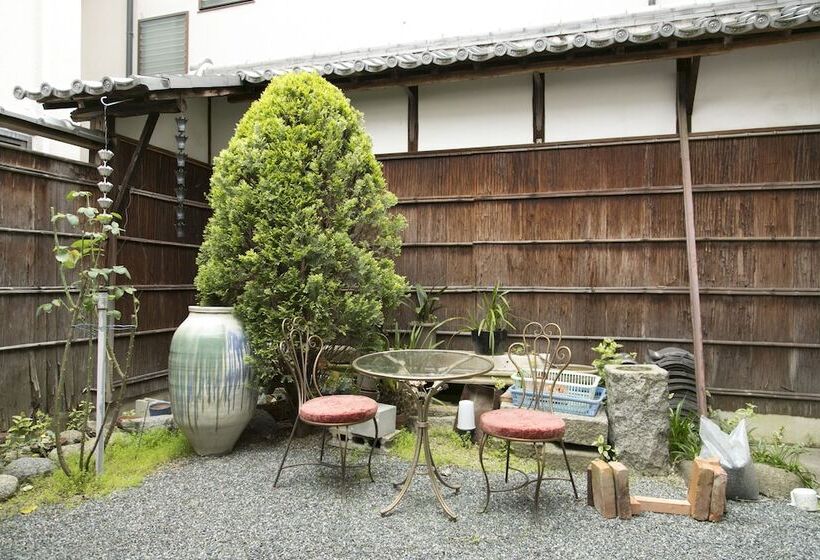 ペンション Female Only Guesthouse Tomariya