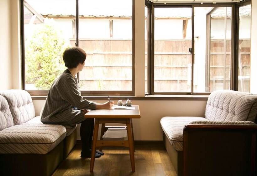 ペンション Female Only Guesthouse Tomariya