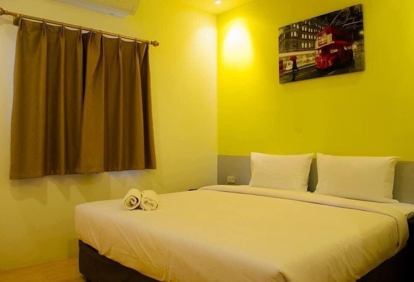 פנסיון Hop On Phuket