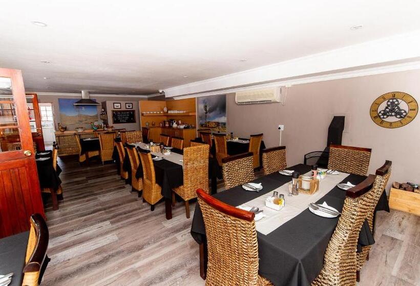 פנסיון Kleinplasie Guesthouse