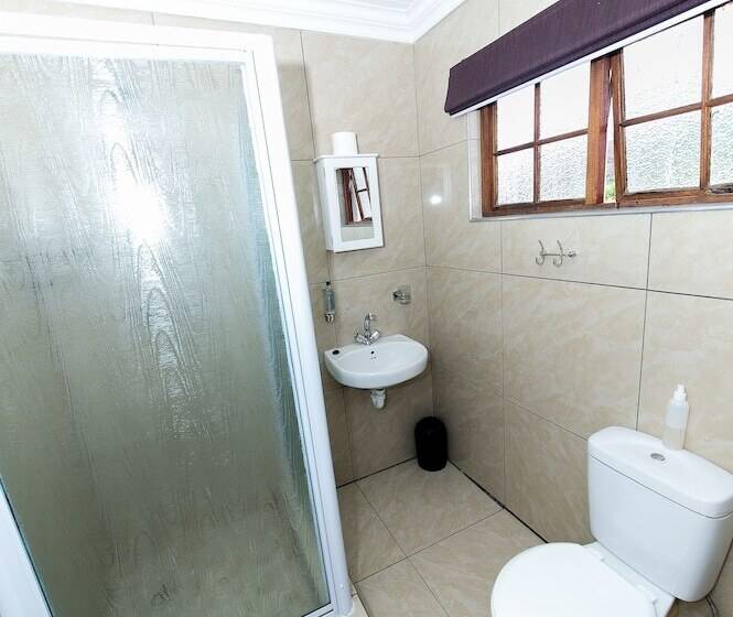 פנסיון Kleinplasie Guesthouse