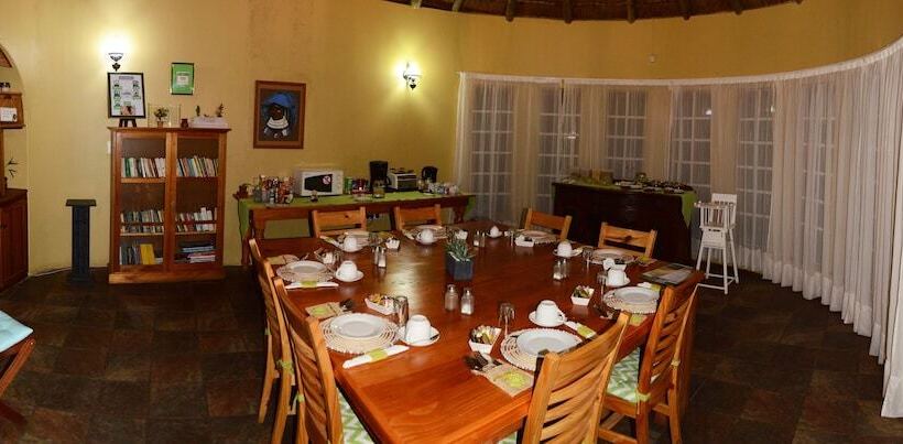 פנסיון Maclear Manor