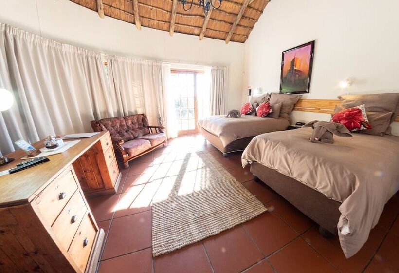 פנסיון Maclear Manor