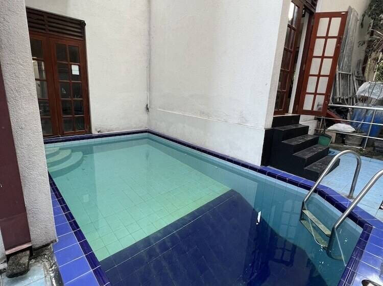 بنسيون Natures Bliss Garden Stay