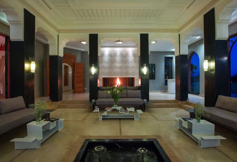 بنسيون Palais Chahar Mahal