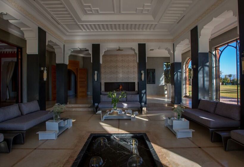 پانسیون Palais Chahar Mahal