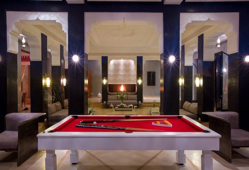 بنسيون Palais Chahar Mahal