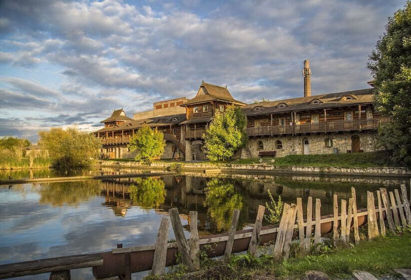 بنسيون Resort Svět