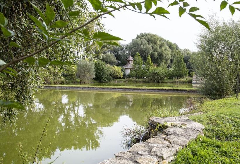 بنسيون Resort Svět