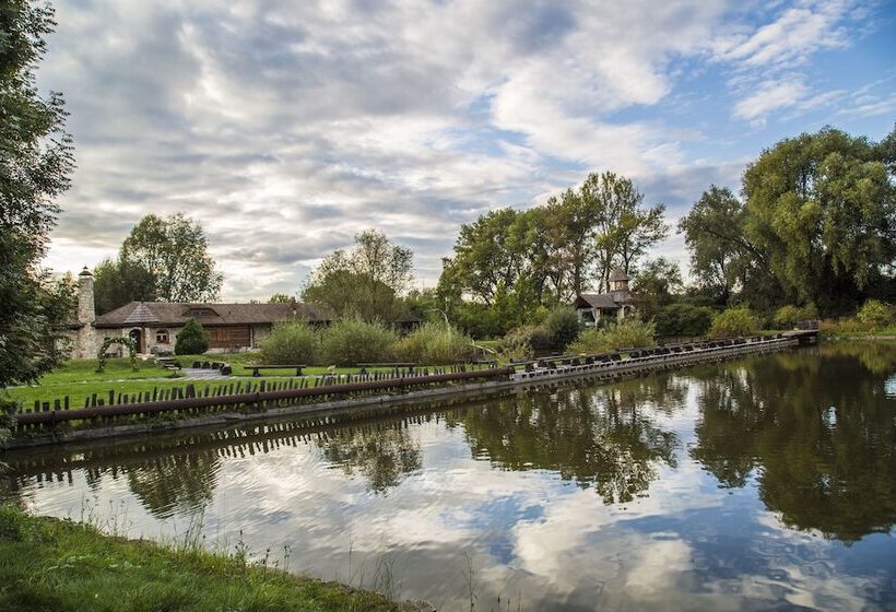 بنسيون Resort Svět